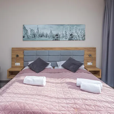 Czarna Gora 224 西恩纳